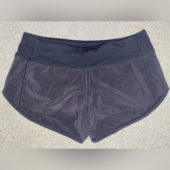 Lululemon Speed Up 2.5 shorts - Picture 7 of 7